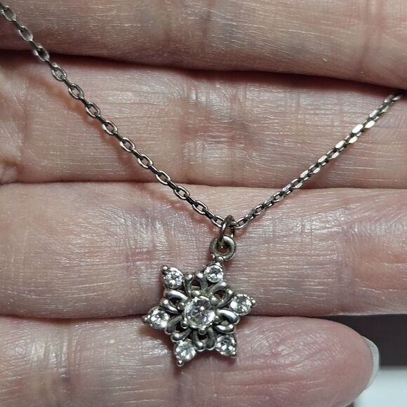 Brighton Arctica Silver Plate Swarovski Holiday Petite Snowflake Necklace 18-19" - Picture 1 of 13